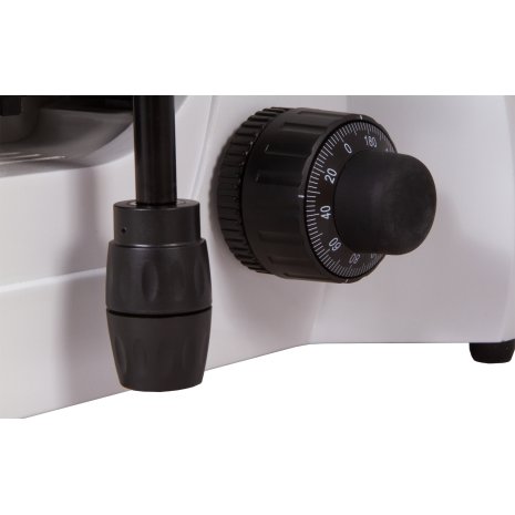 Микроскоп цифровой Levenhuk MED D30T LCD, тринокулярный